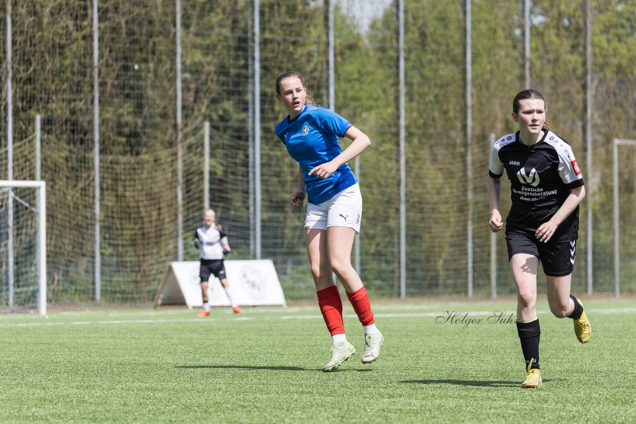 Bild 286 - wBJ SH-Pokalfinale  Holstein-Kiel - SV Viktoria : Ergebnis: 1:0